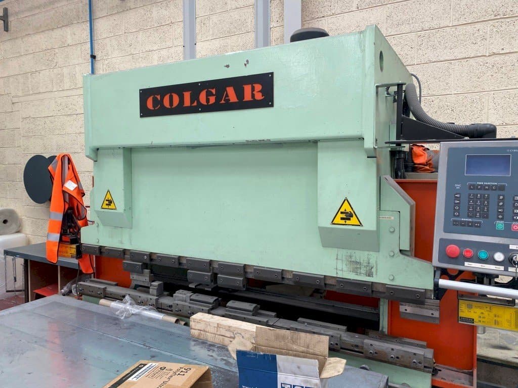 A Colgar PI 316/21 gép elölnézete