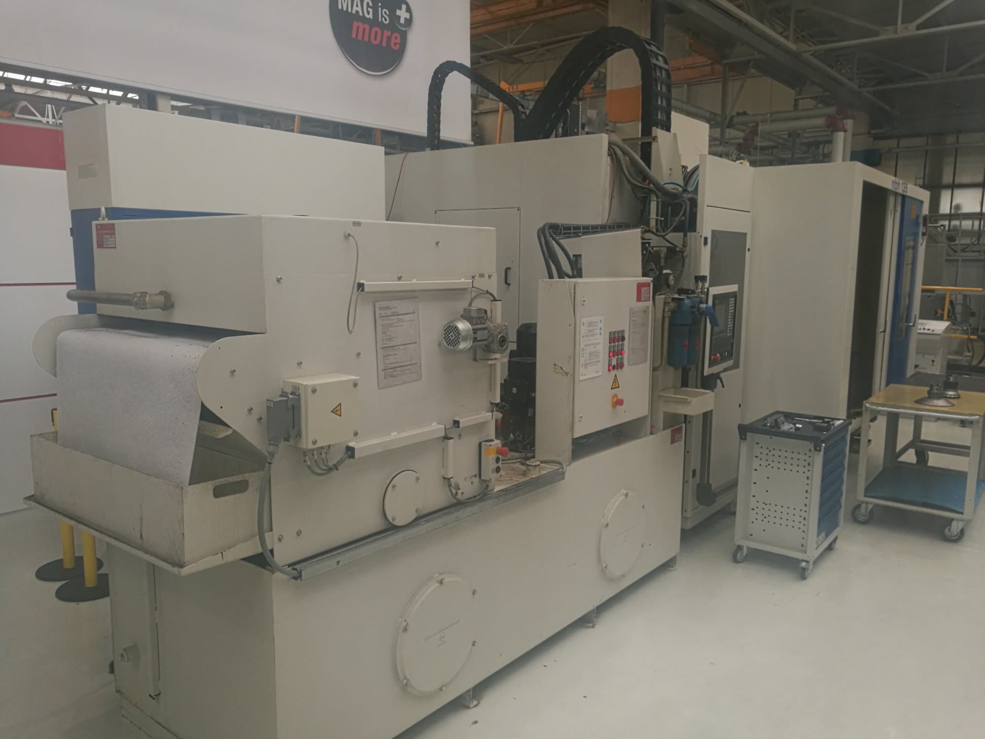 A Hueller Hille NBH 135 gép bal oldali nézete