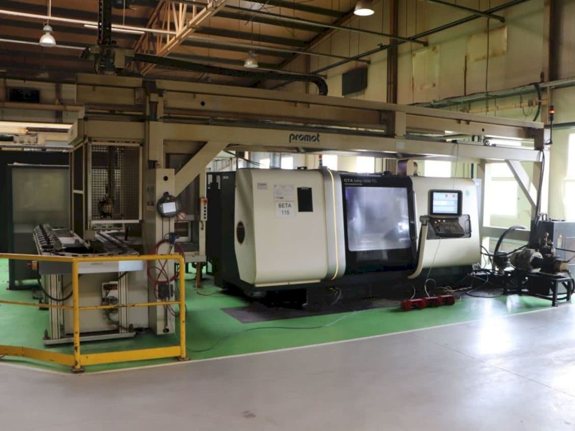 A DMG CTX Beta 1250 TC gép elölnézete