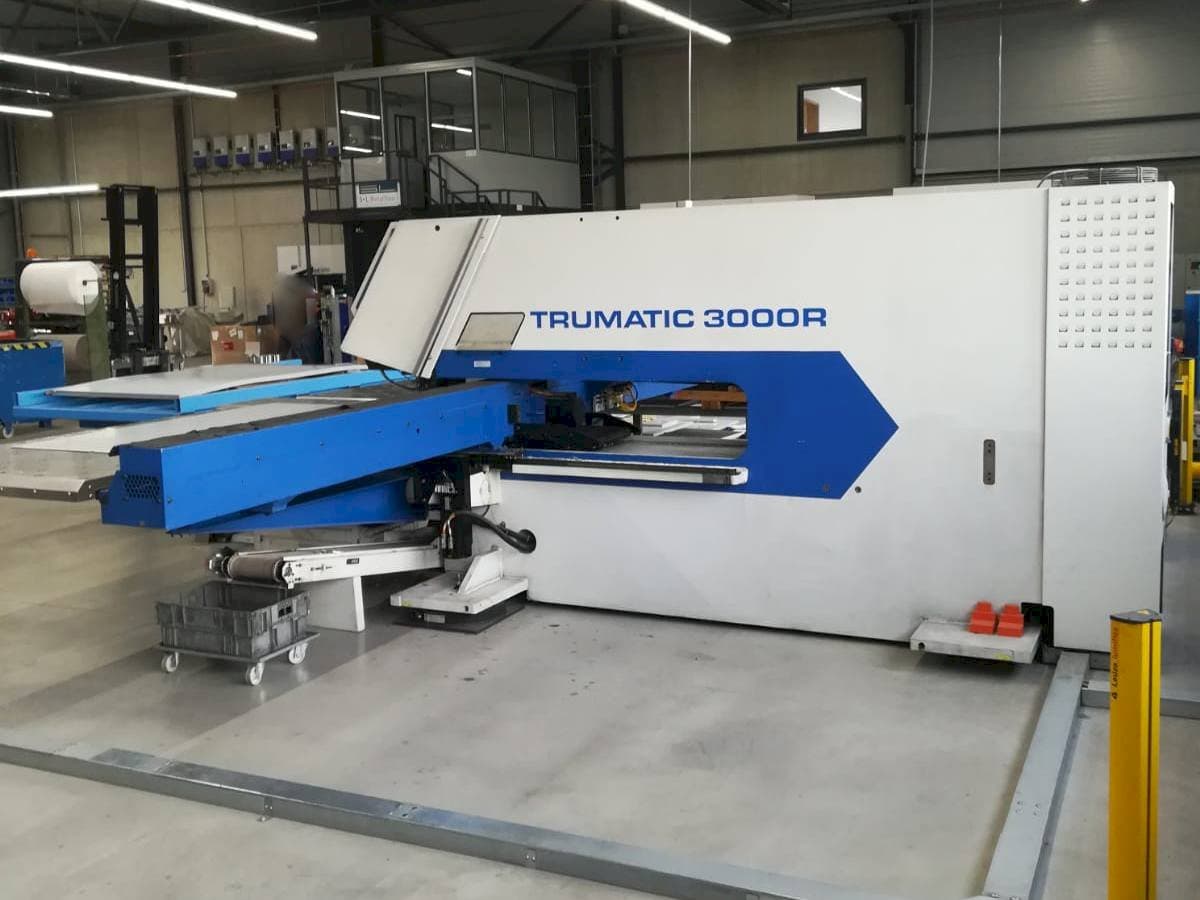 A Trumpf Trumatic 3000R  gép elölnézete