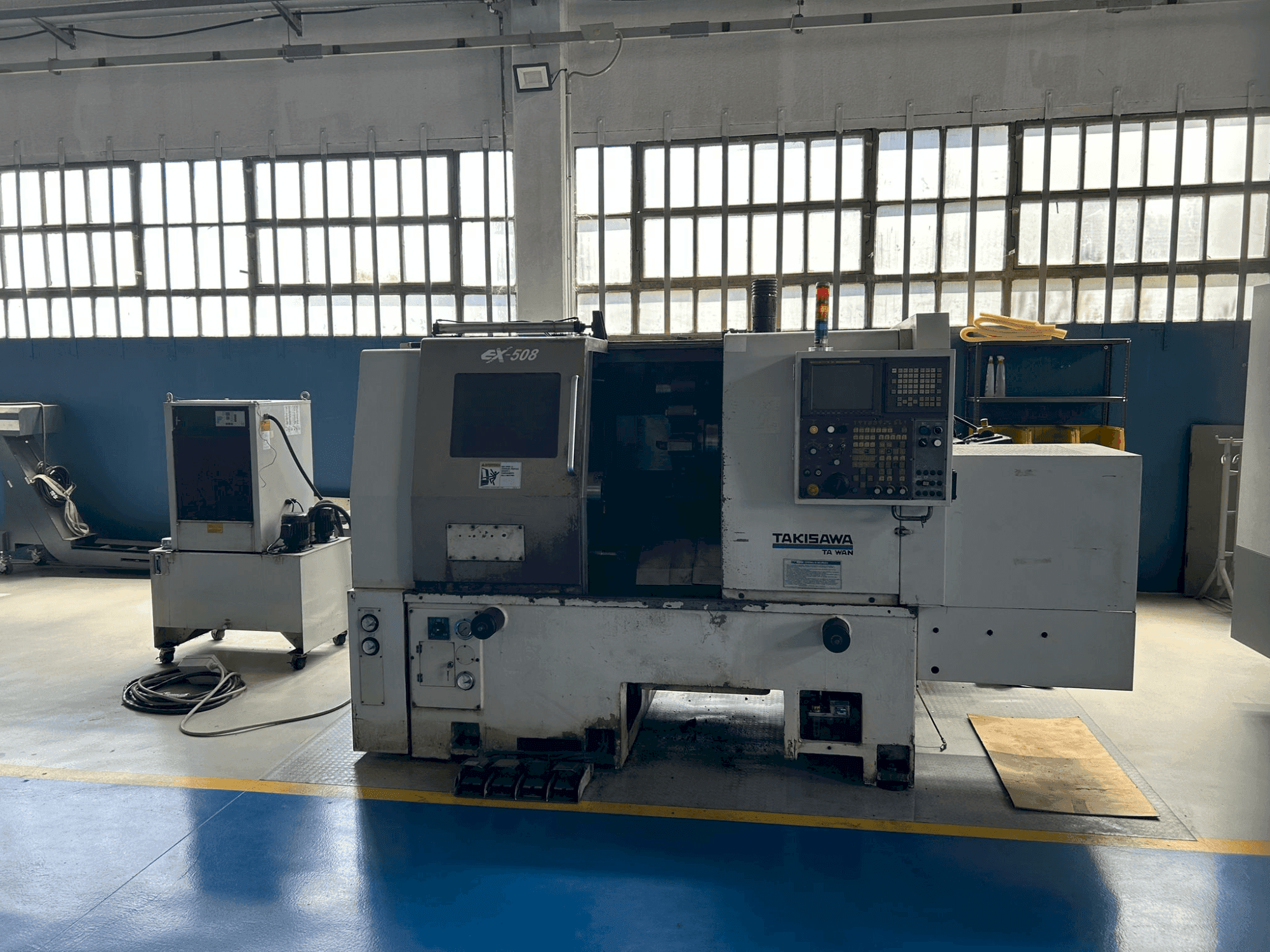 A Takisawa EX-508  gép elölnézete