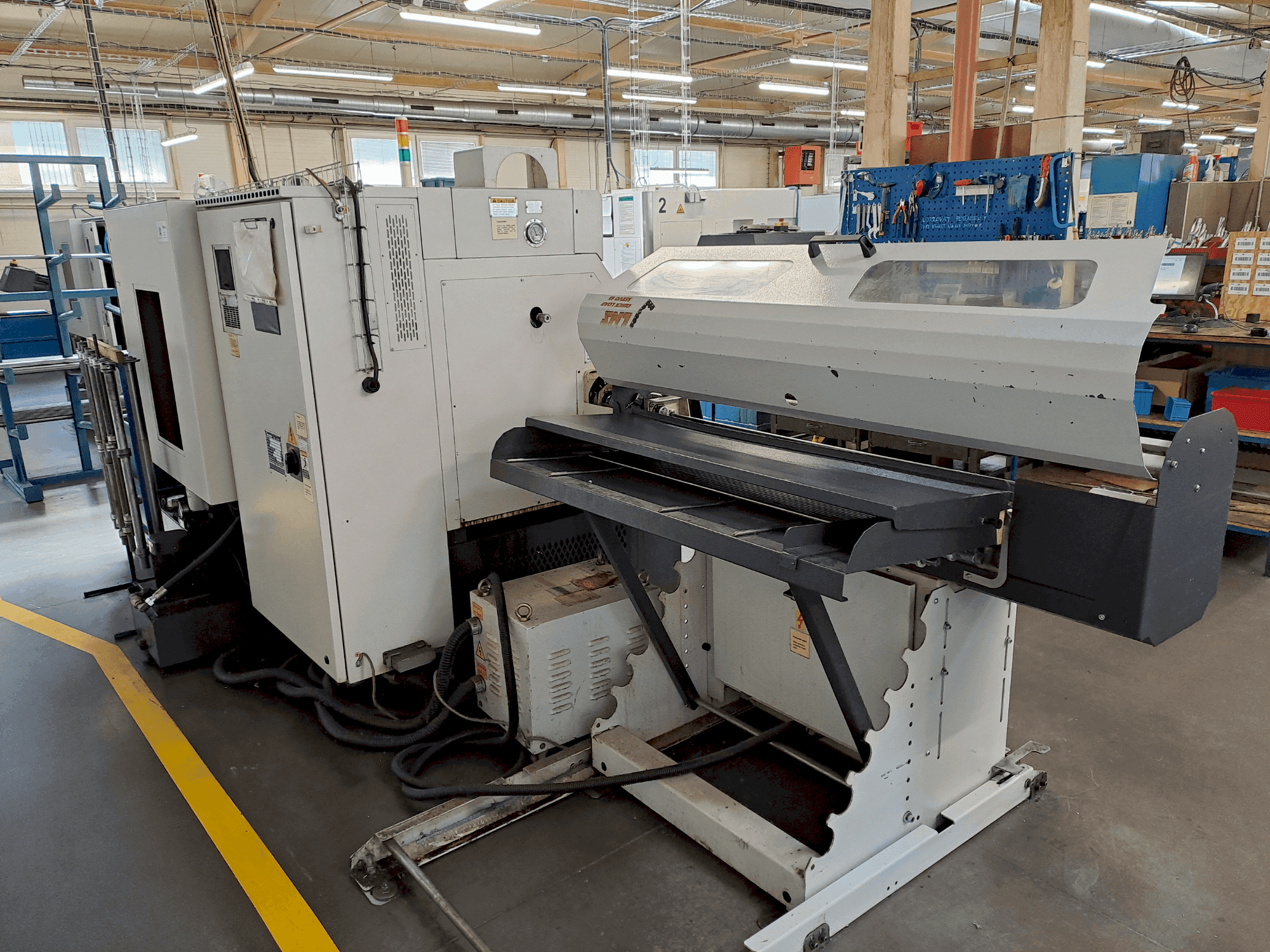A Goodway GLS 200 M  gép elölnézete