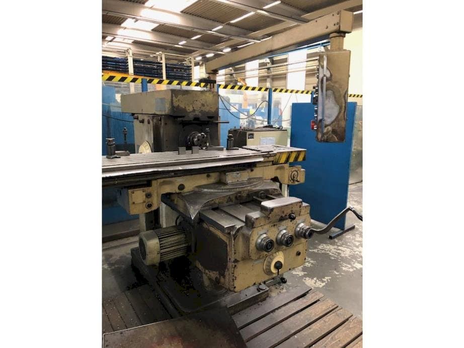 A FU W 400 VI / 2 gép elölnézete