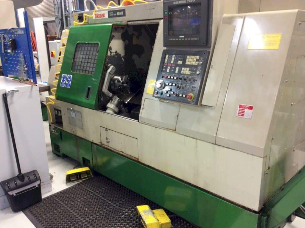 A Mazak Super QuickTurn 15MS gép elölnézete