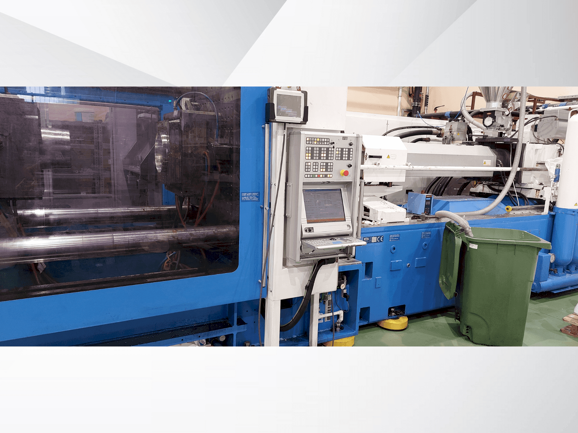 A Netstal S 6000-5500E  gép elölnézete