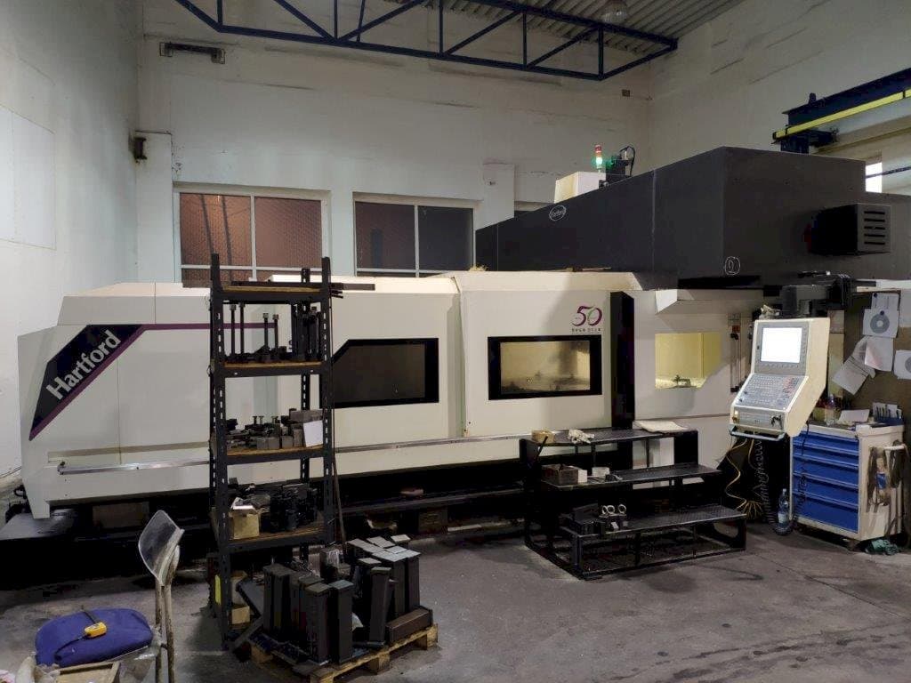 A Hartford SW-426 gép elölnézete