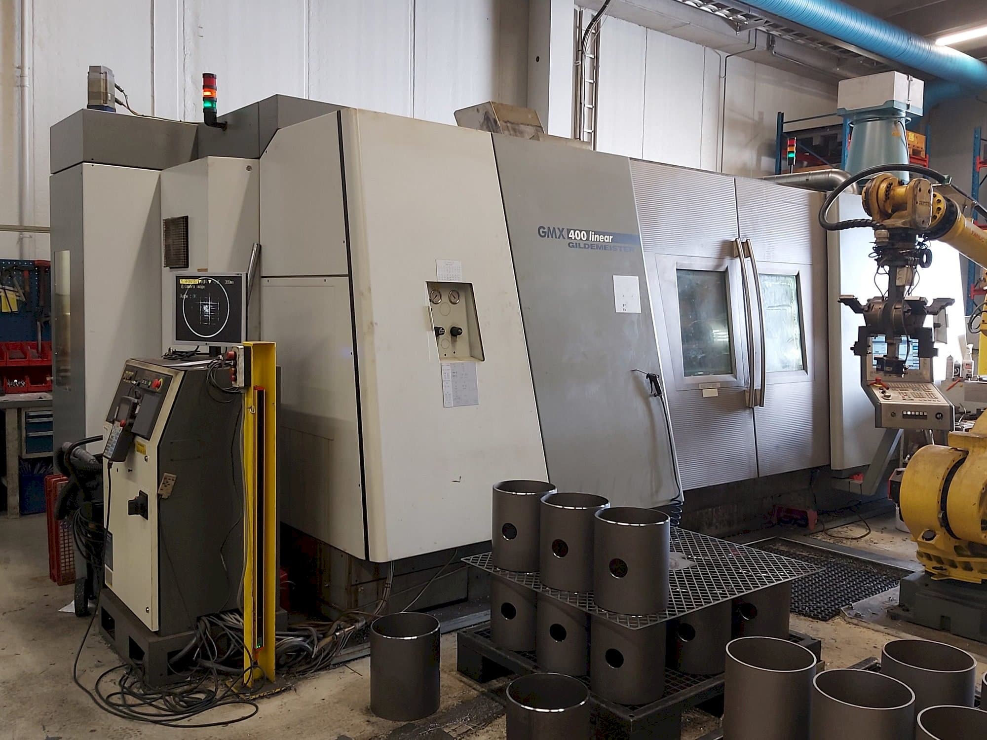 A Gildemeister GMX 400 Linear gép elölnézete