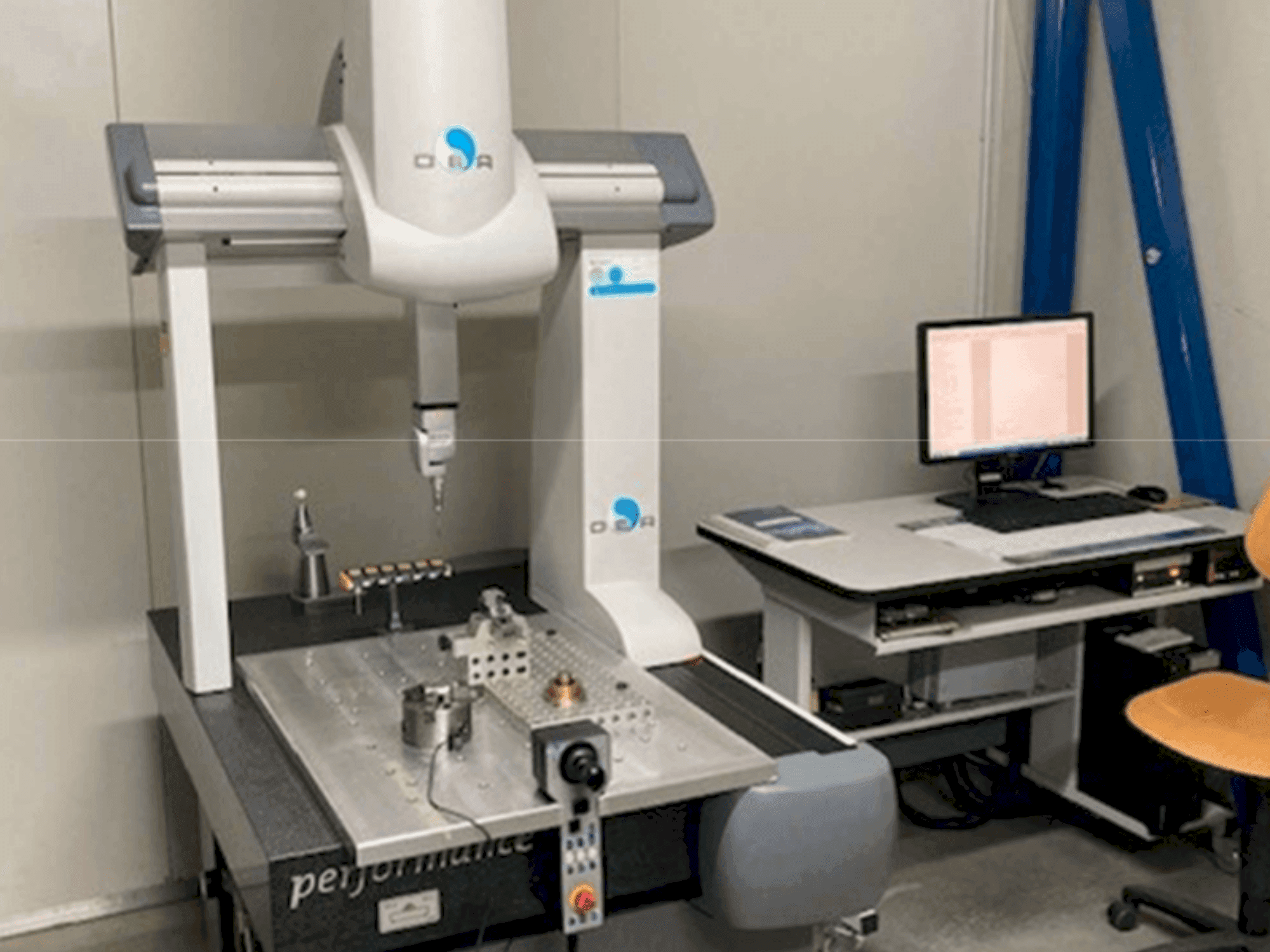 A DEA Global 050705 Performance gép elölnézete