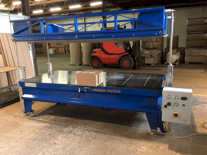 A Columbus VAKUPLUS Vertikal  gép elölnézete