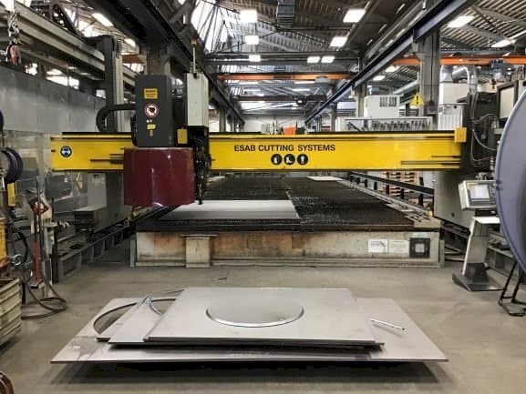 A ESAB NXB 6500 gép elölnézete