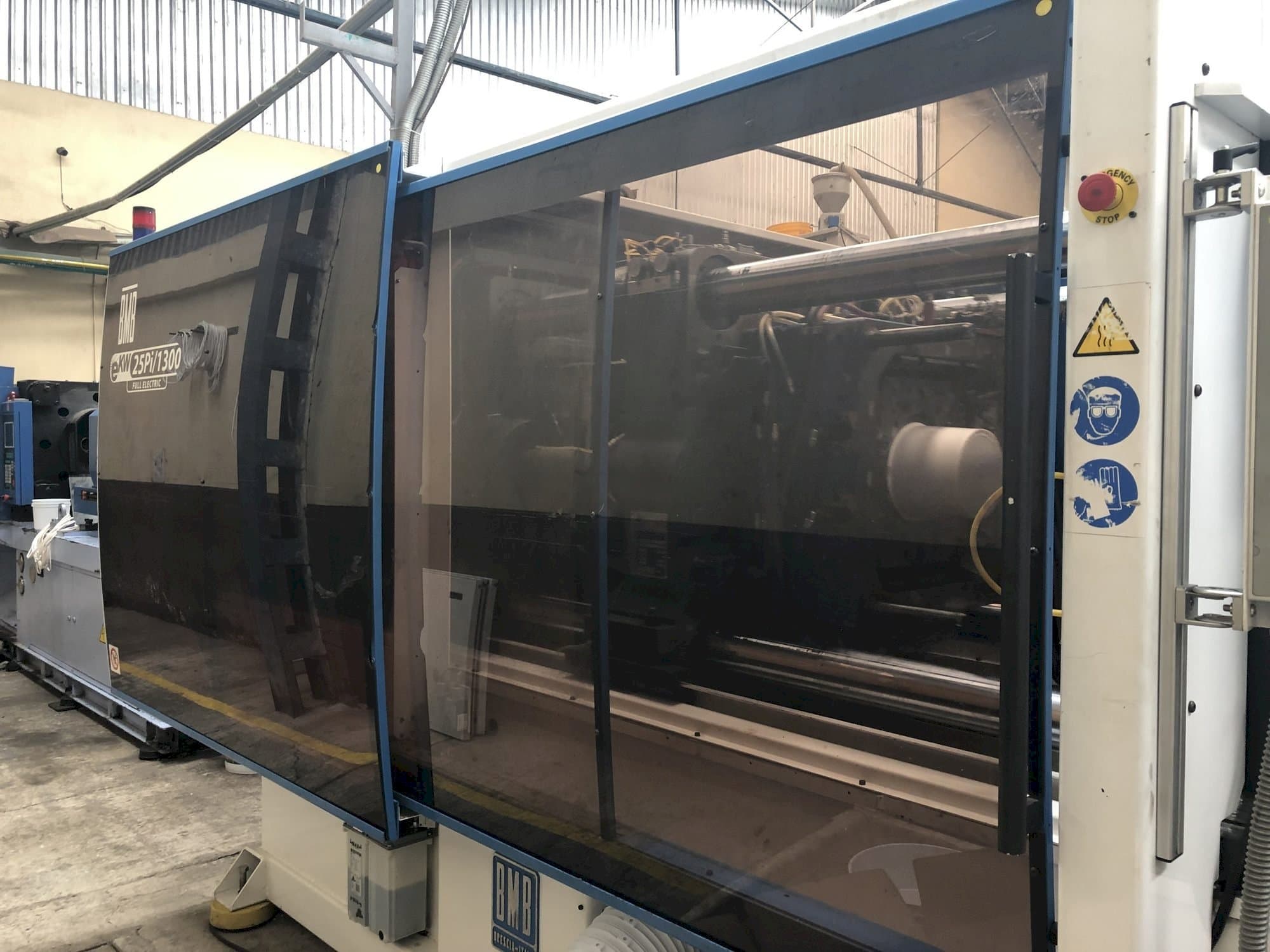 A BMB eKW 25 Pi/1300  gép bal oldali nézete