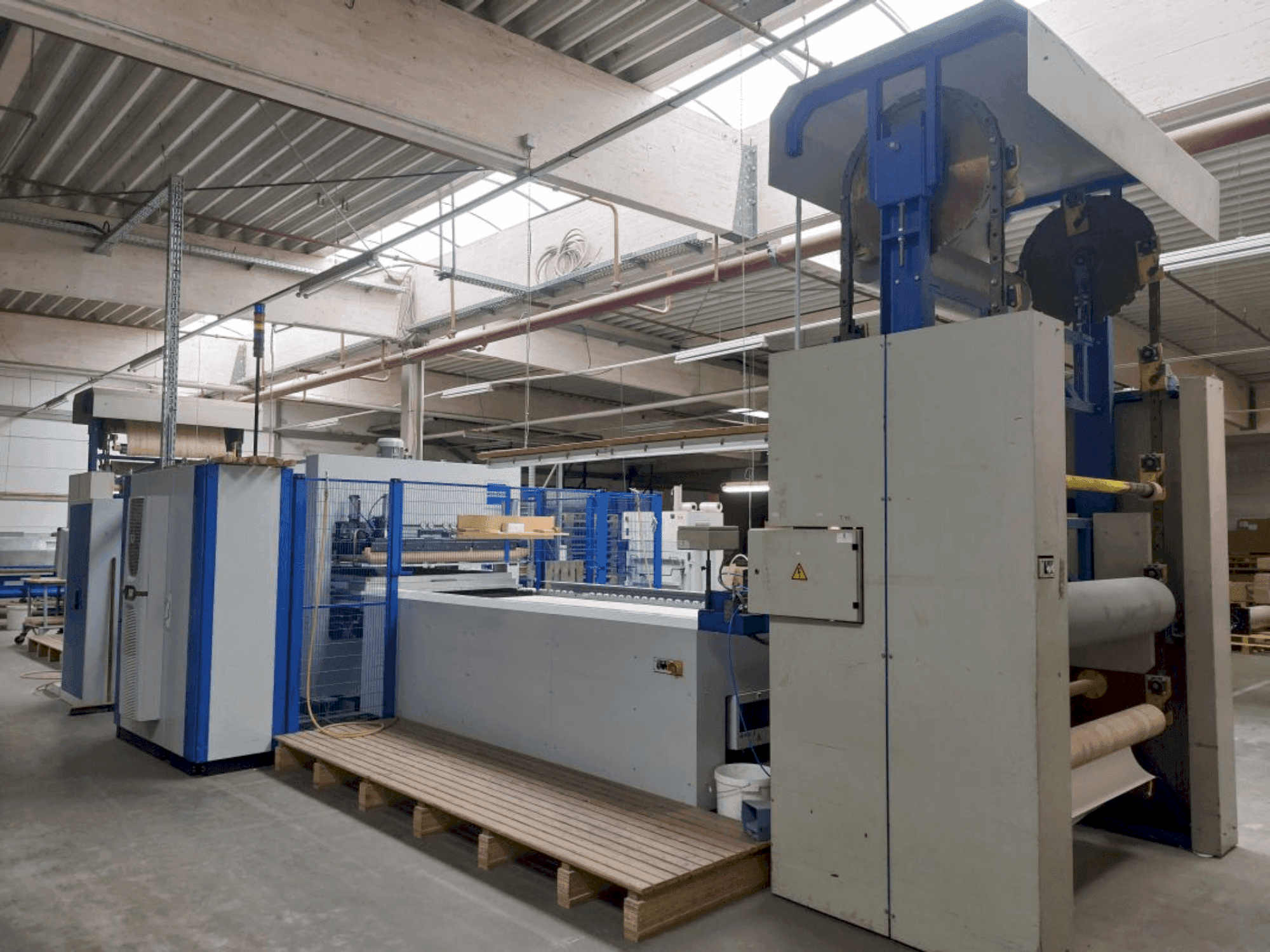 A WEMHÖNER Variopress Basic 1000S  gép elölnézete