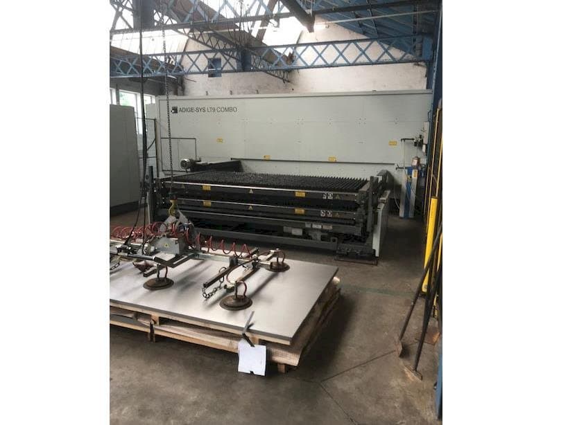 A BLM Adige-Sys LT9 Combo gép elölnézete