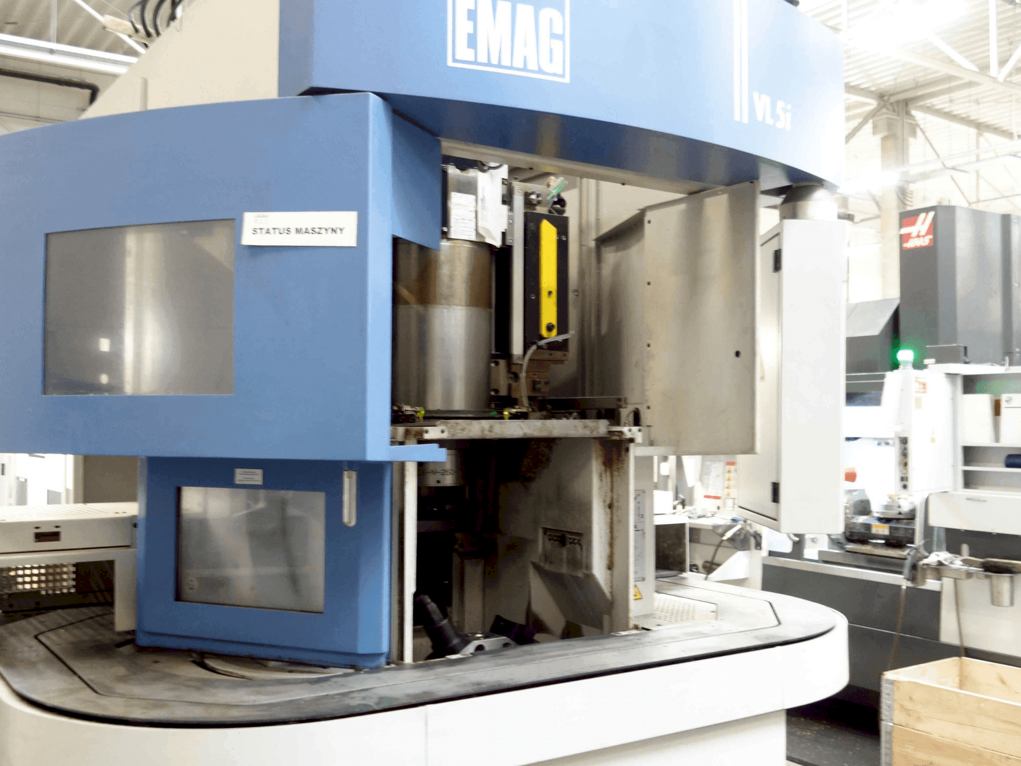 A EMAG VSC 250  gép elölnézete