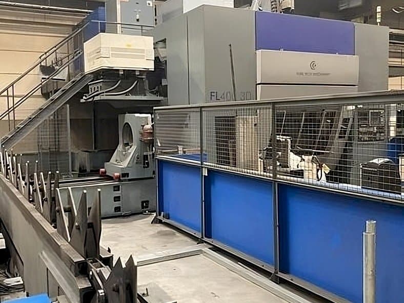 A Tube Tech Machinery FL 400 3D gép elölnézete