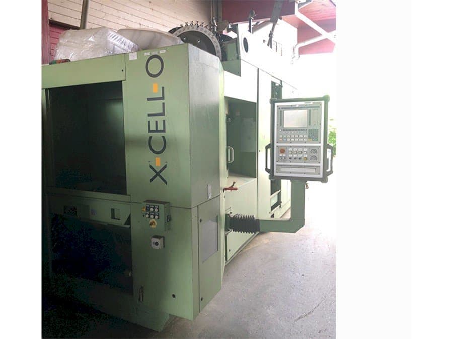 A Ex-cell-o XHC 241 M/3 gép elölnézete