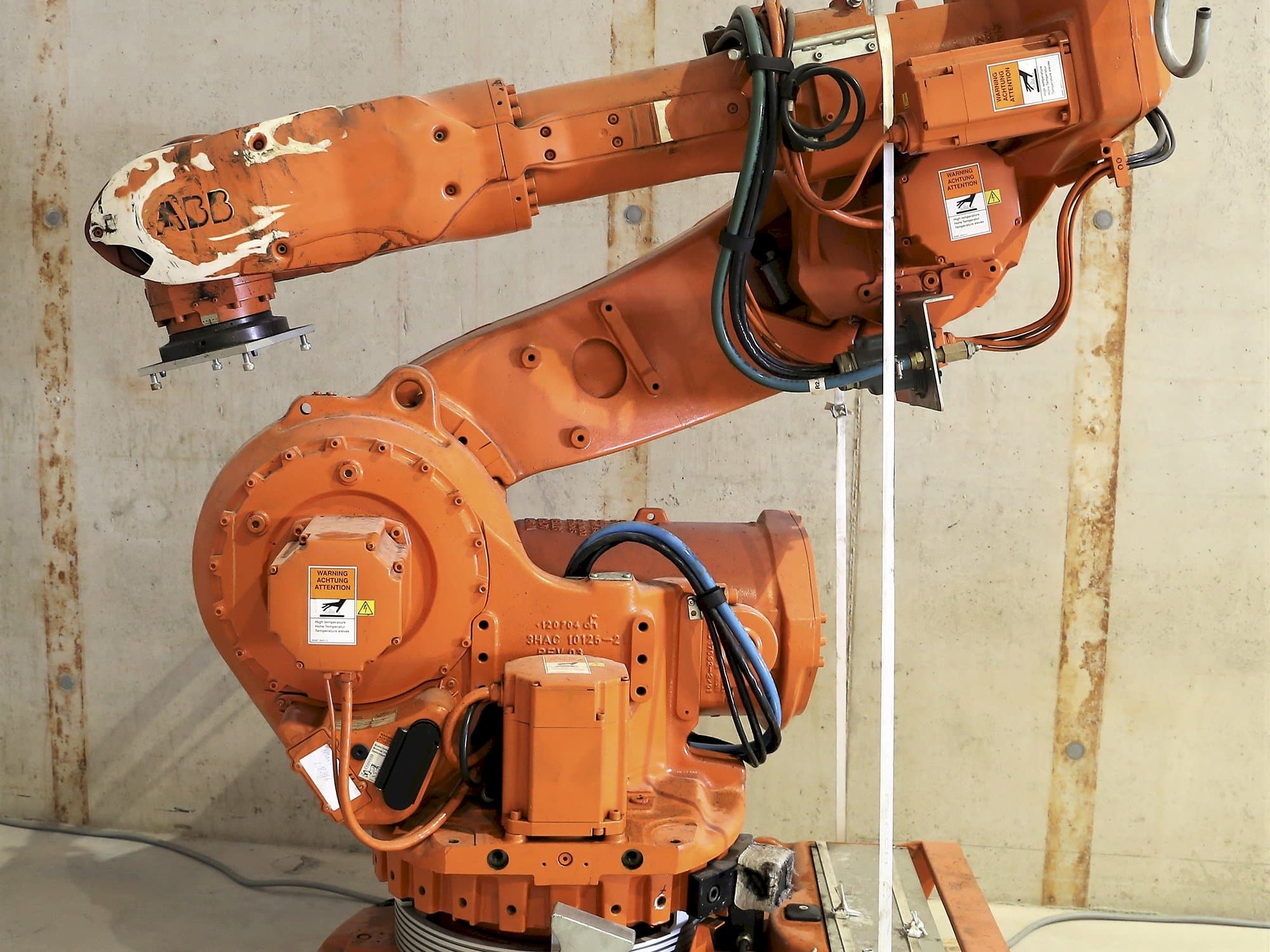 A ABB 6600 gép elölnézete