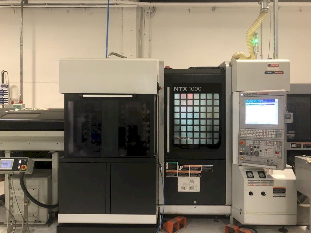 A MORI SEIKI NTX1000 gép elölnézete