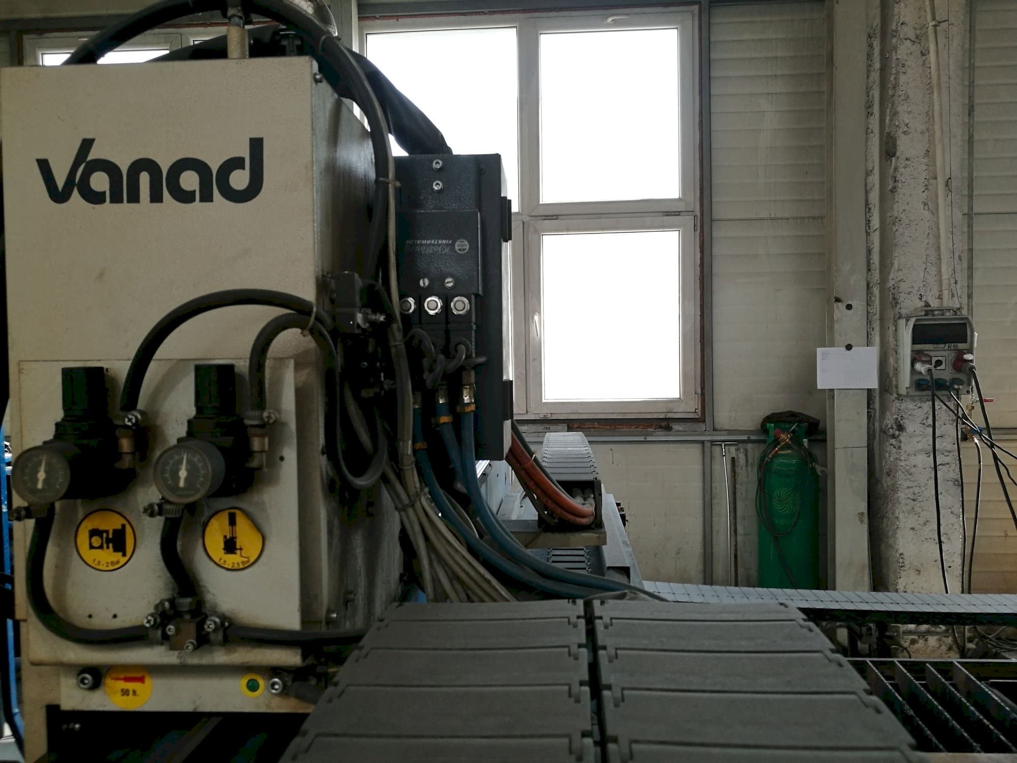 A Vanad Kjellberg Proxima HiFocus 80i  gép elölnézete