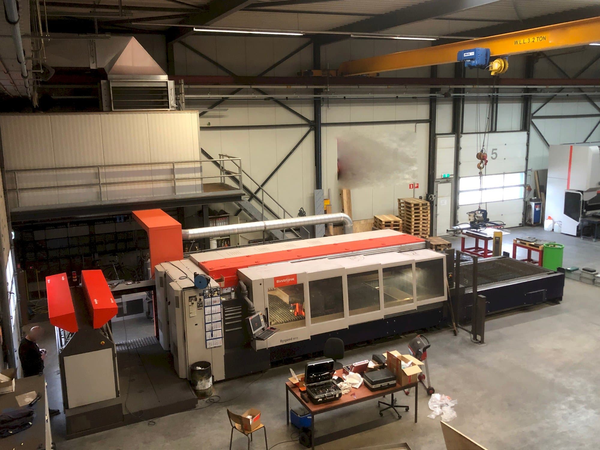 A Bystronic Byspeed 3015  gép elölnézete