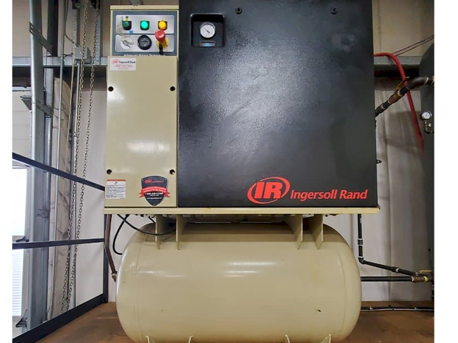 A Ingersoll Rand UP6-15cTAS-125 gép elölnézete