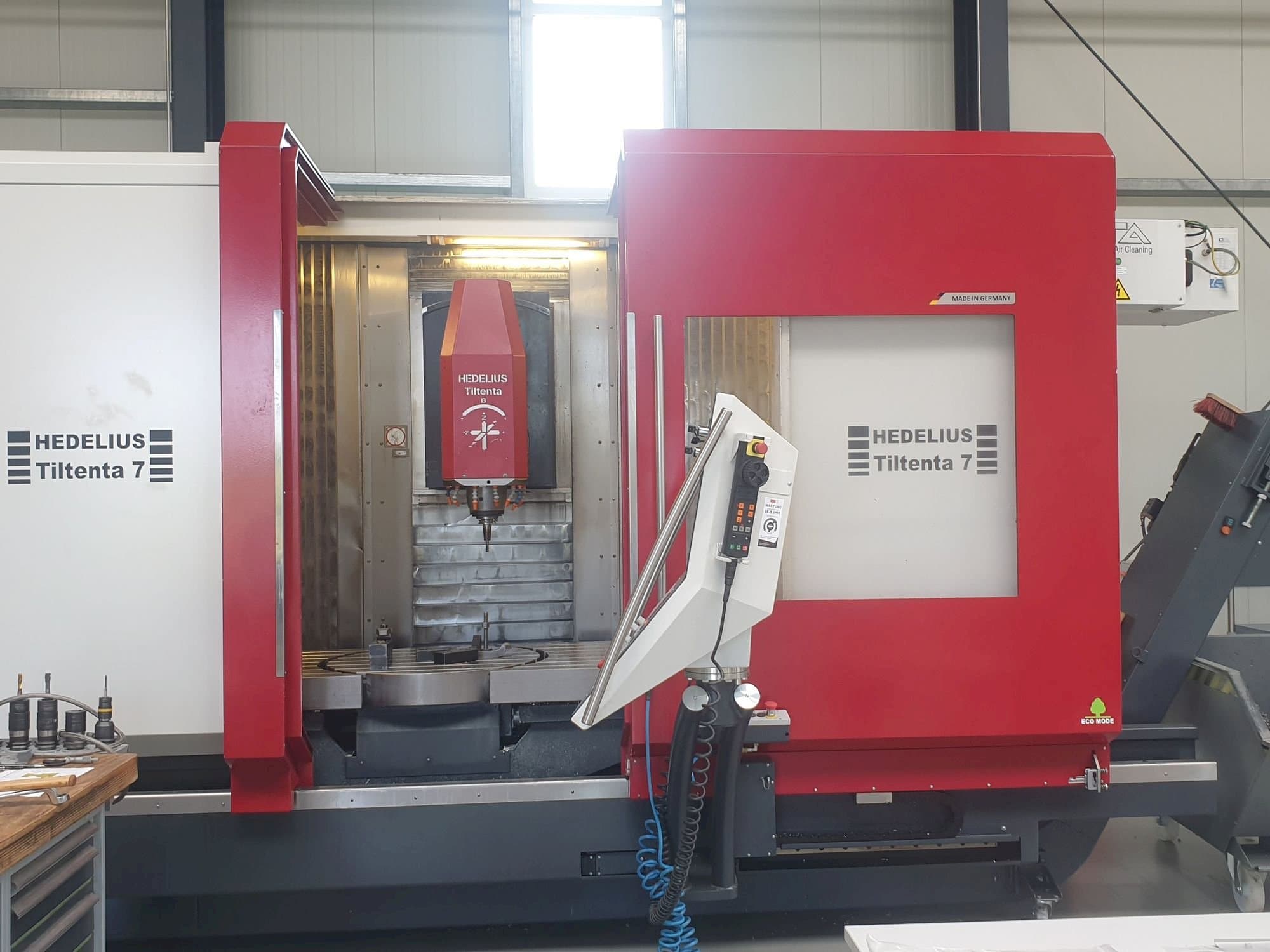 A HEDELIUS Tiltenta 7 gép elölnézete