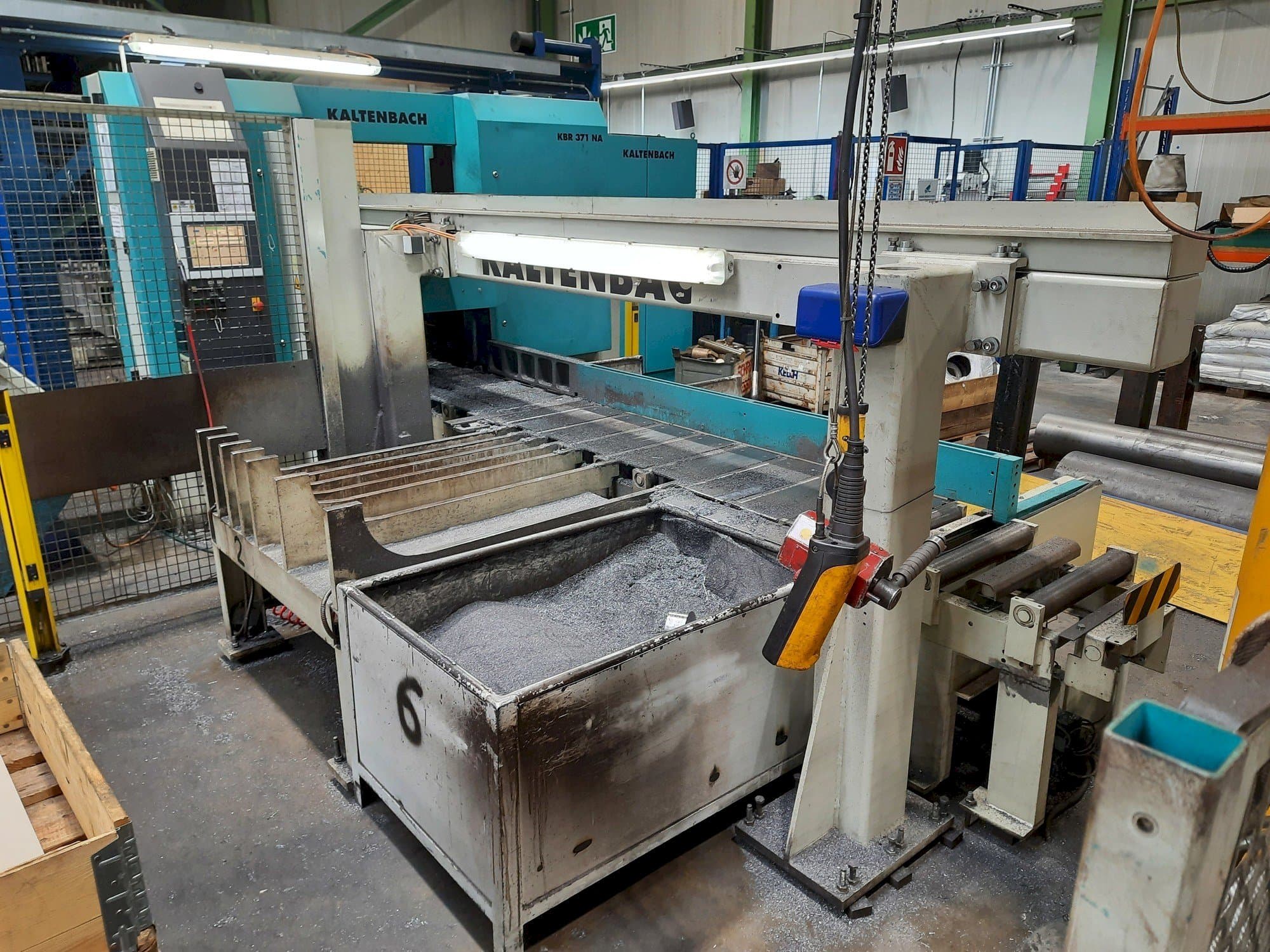 A KALTENBACH KBR 371 NA  gép elölnézete