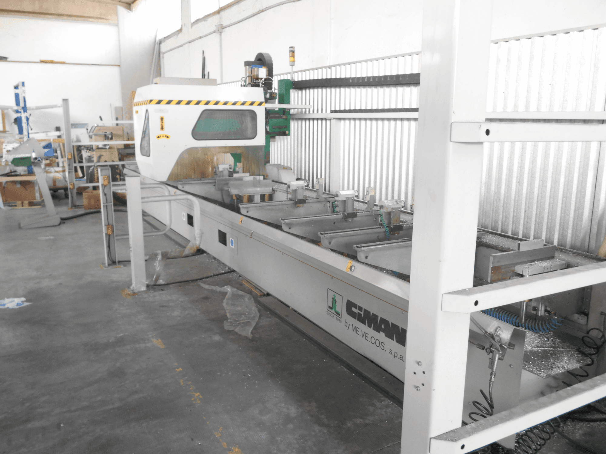 A CIMAN Mizak 6.7 twin  gép elölnézete