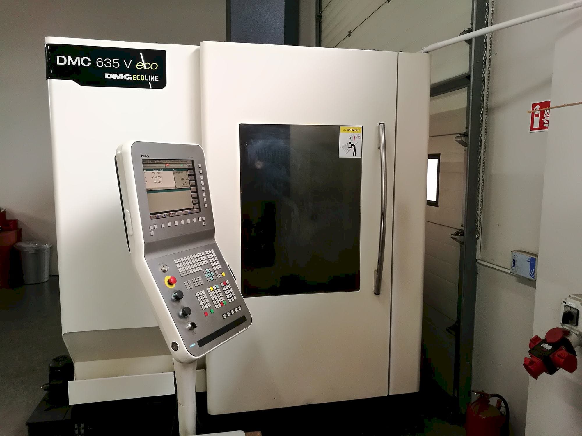 A DMG DMC 635 V Eco  gép elölnézete