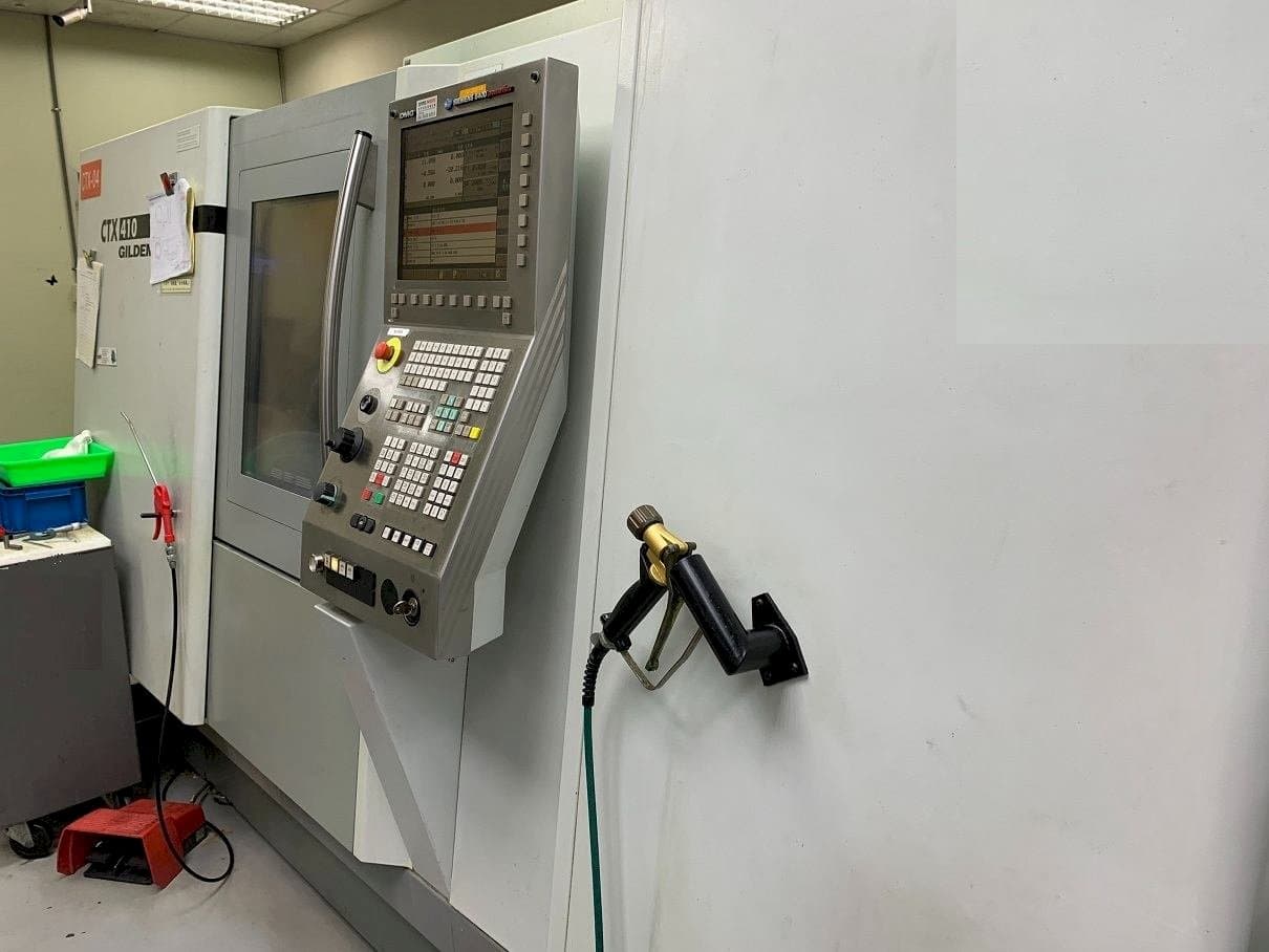 A Gildemeister CTX 410V6 gép elölnézete