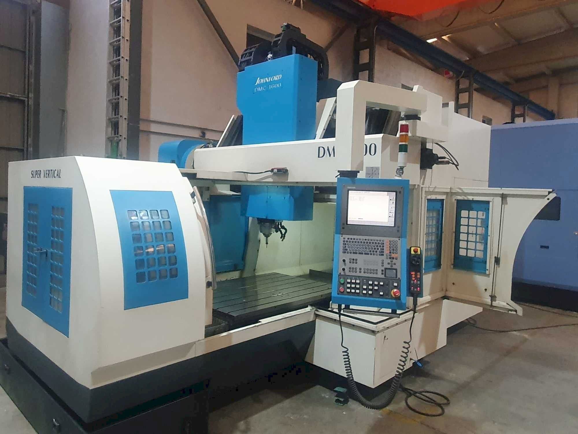 A Johnford DMC-1600 gép elölnézete