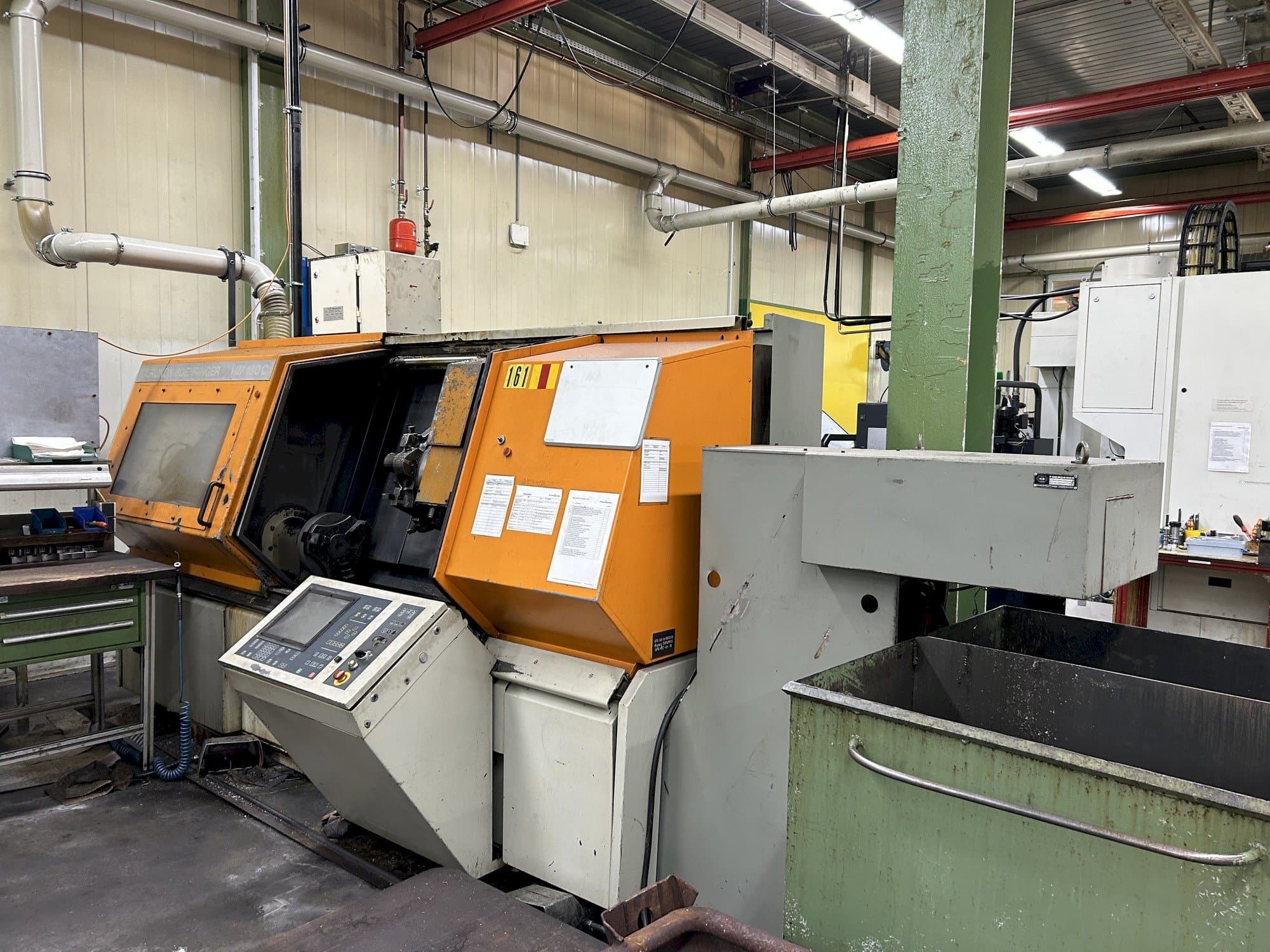 A BOEHRINGER VDF 180 C-U gép jobb nézete