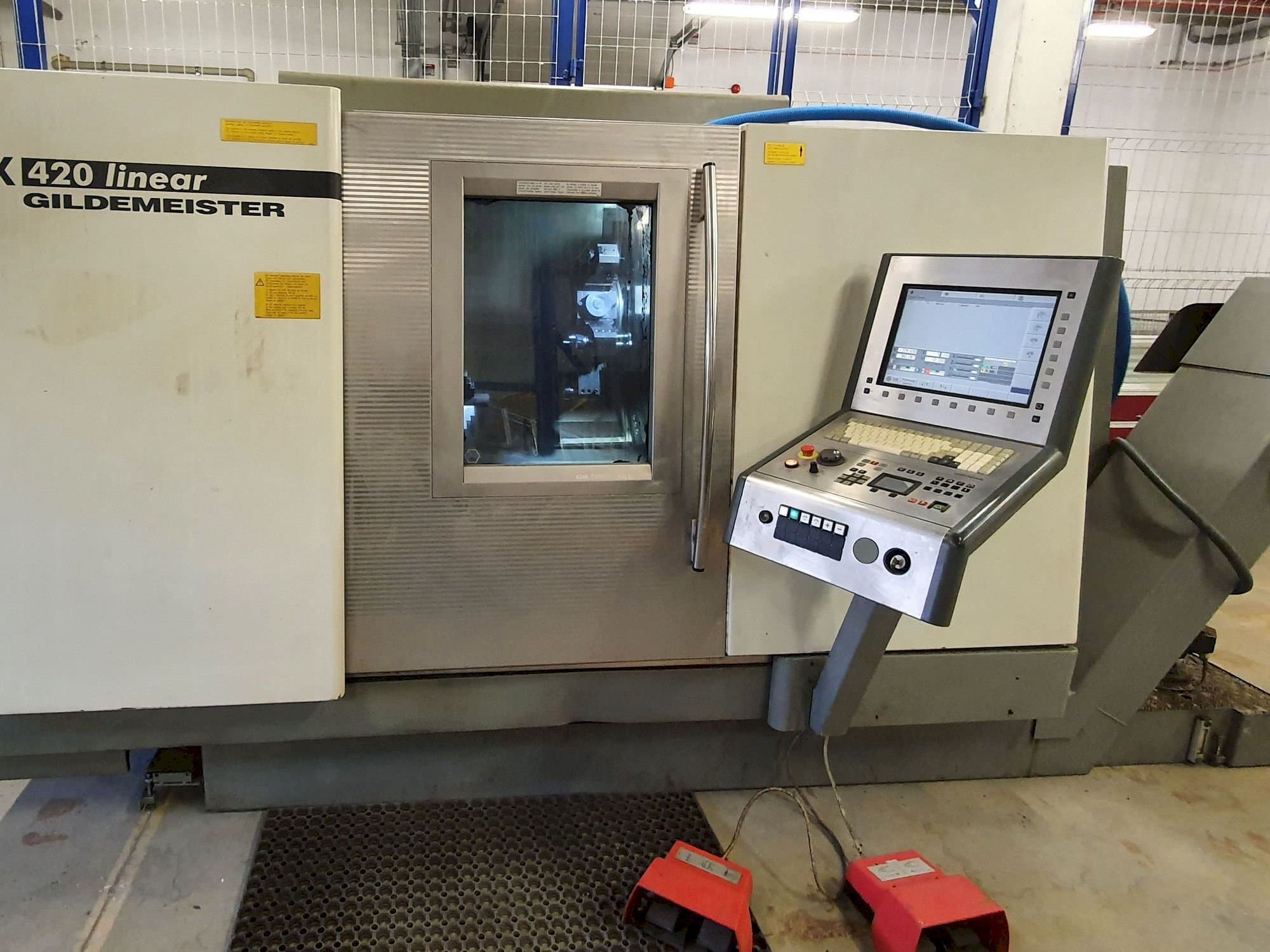 A Gildemeister CTX 420 linear  gép elölnézete