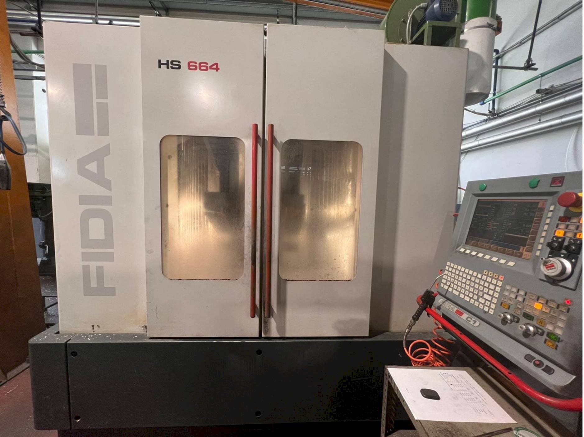 A Fidia HS 664 gép elölnézete