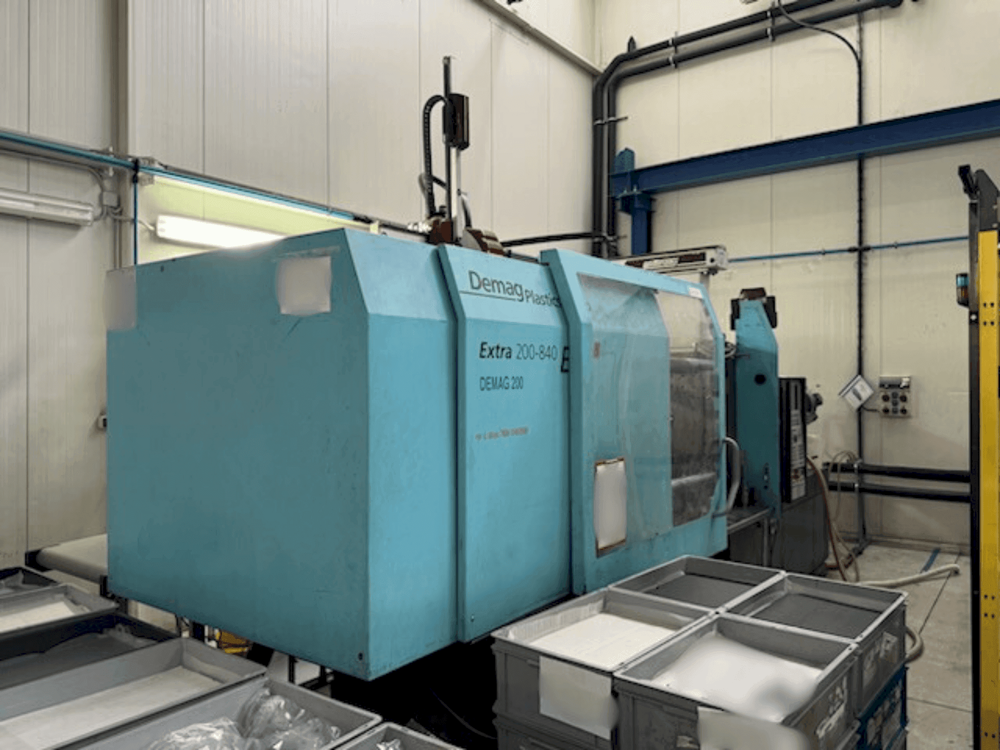 A DEMAG Extra 200-840  gép elölnézete