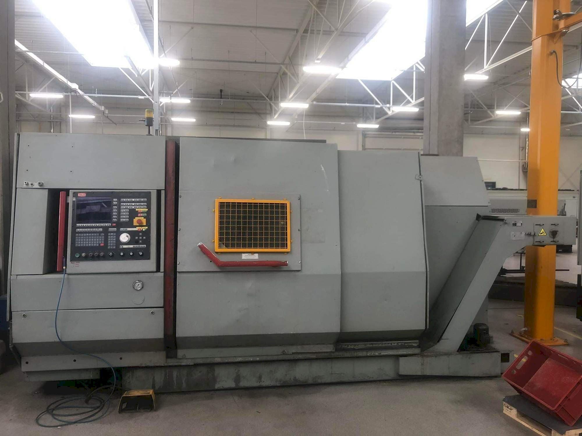 A TRAUB TNA600 gép elölnézete