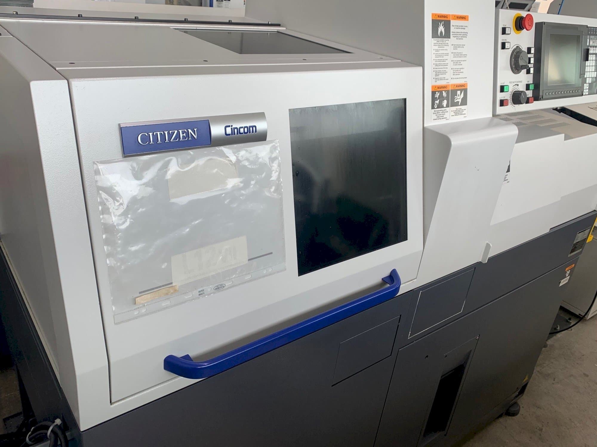 A Citizen Cincom L12 gép elölnézete