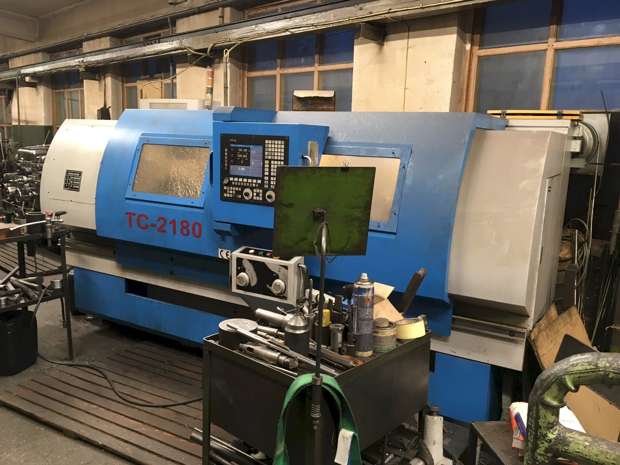 A KNUTH RIC-TC2180 gép elölnézete