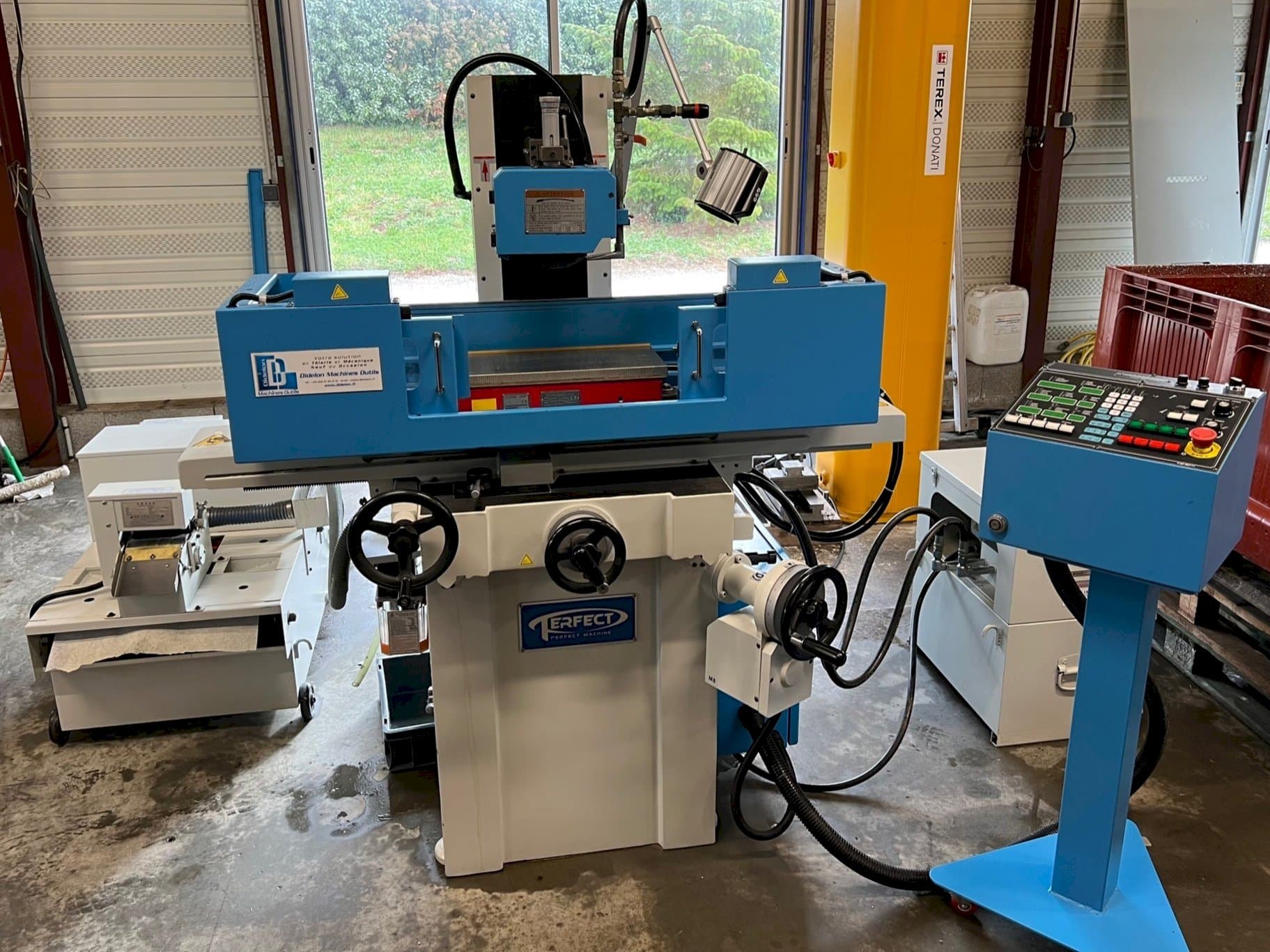 A PERFECT PFG-2045AH gép elölnézete