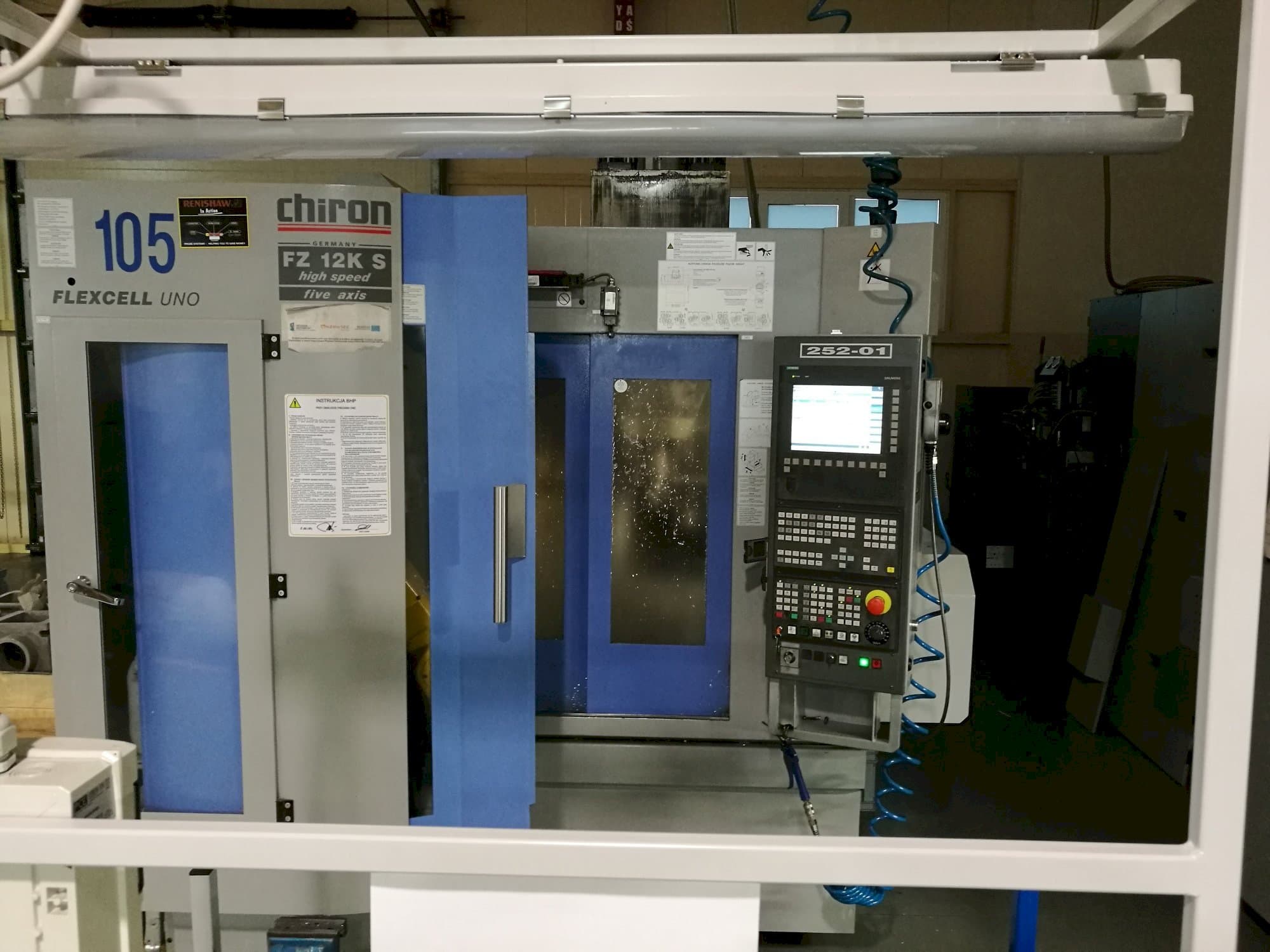 A CHIRON FZ 12 KS gép elölnézete