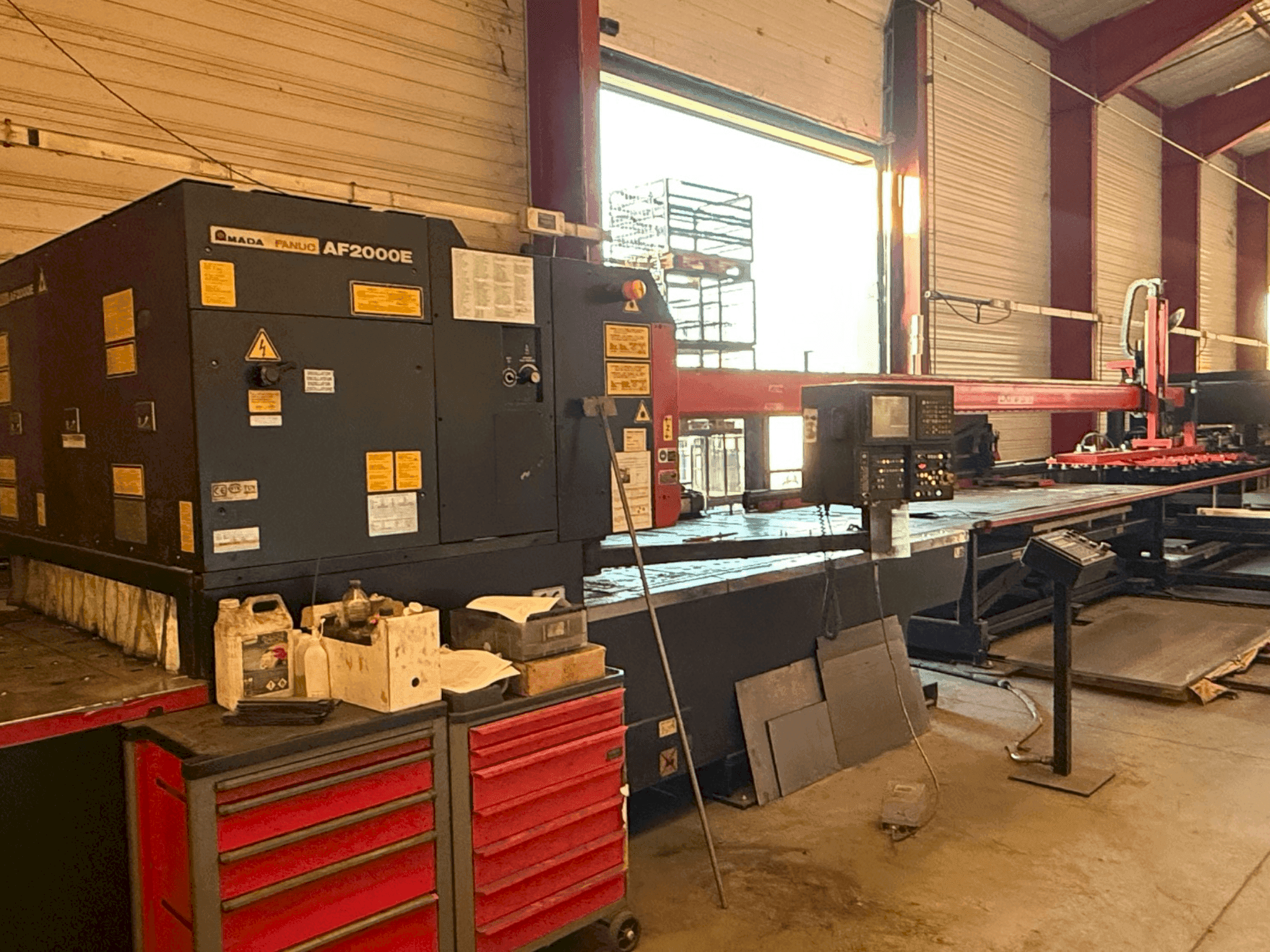 A AMADA LC2415 alpha3  gép elölnézete