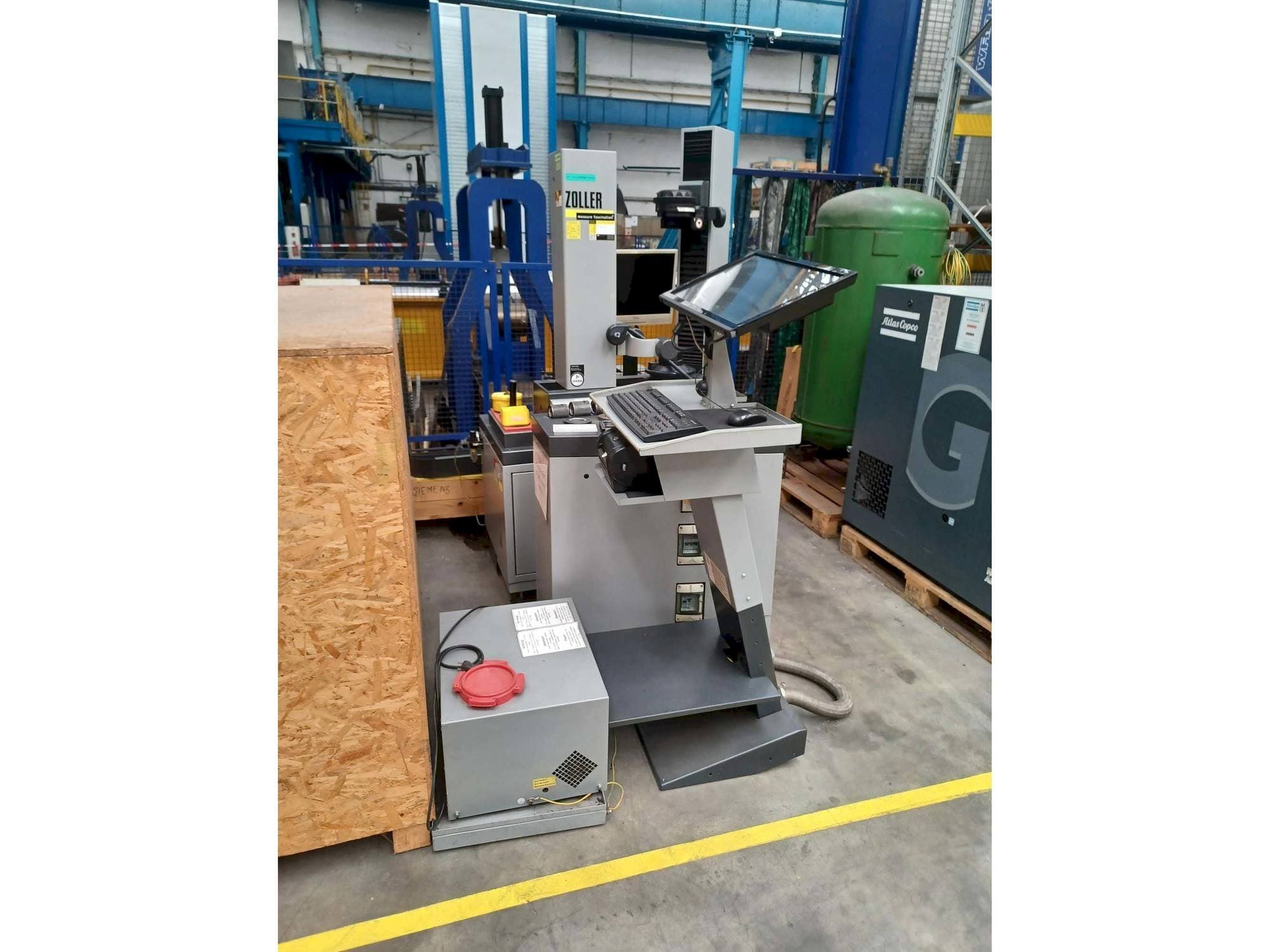 A Zoller R460C3-00137 gép elölnézete