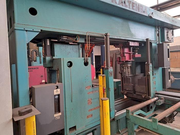 A KALTENBACH KDX5 1015 gép oldalnézete