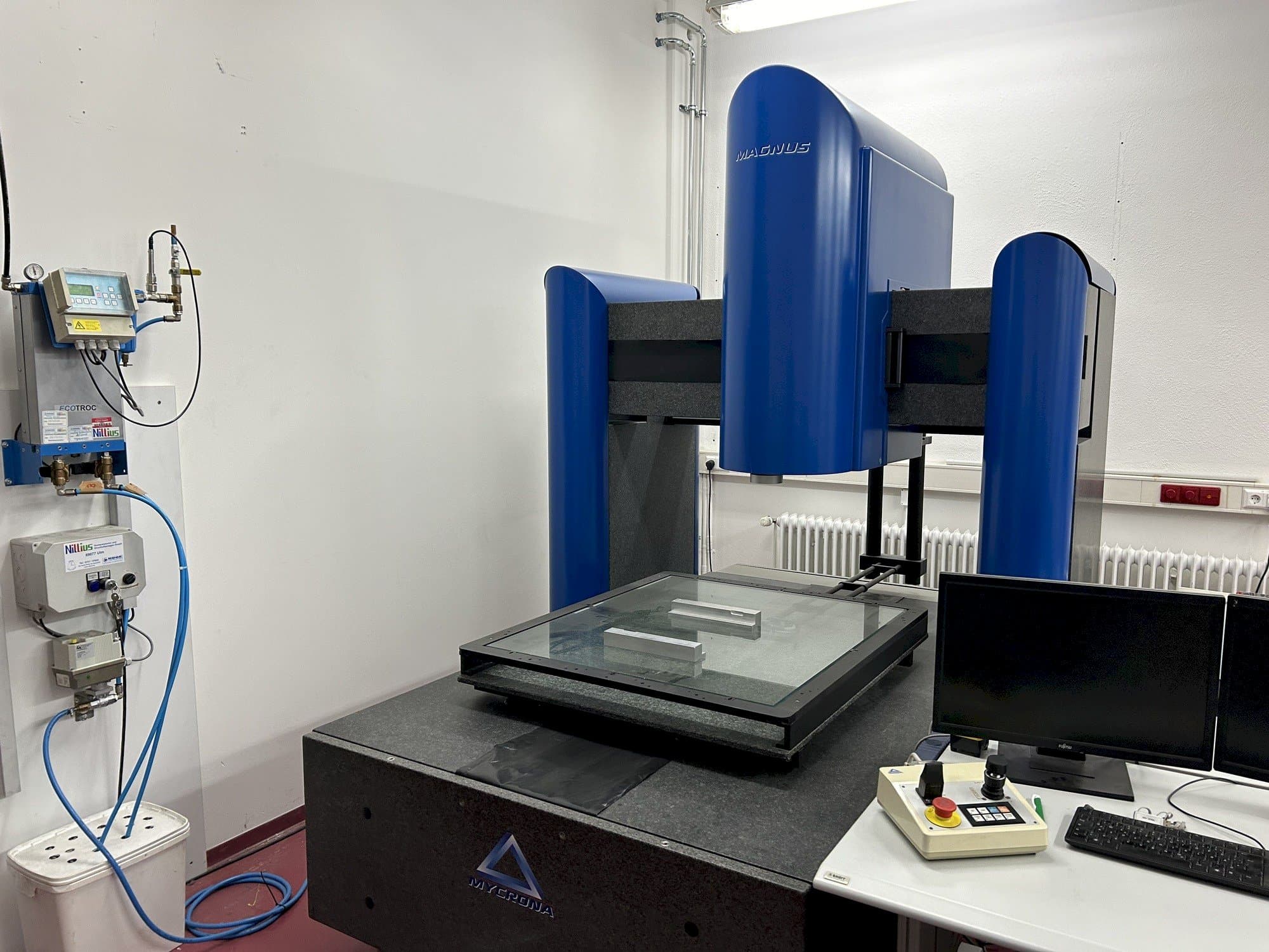 A MYCRONA Magnus BL gép elölnézete