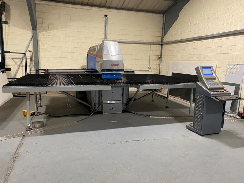 A Euromac 1500 STX Flex 12 Hybrid gép elölnézete