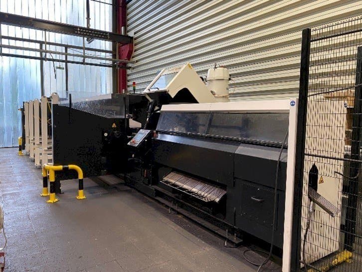 A RSA RASACUT SC 1000 gép elölnézete