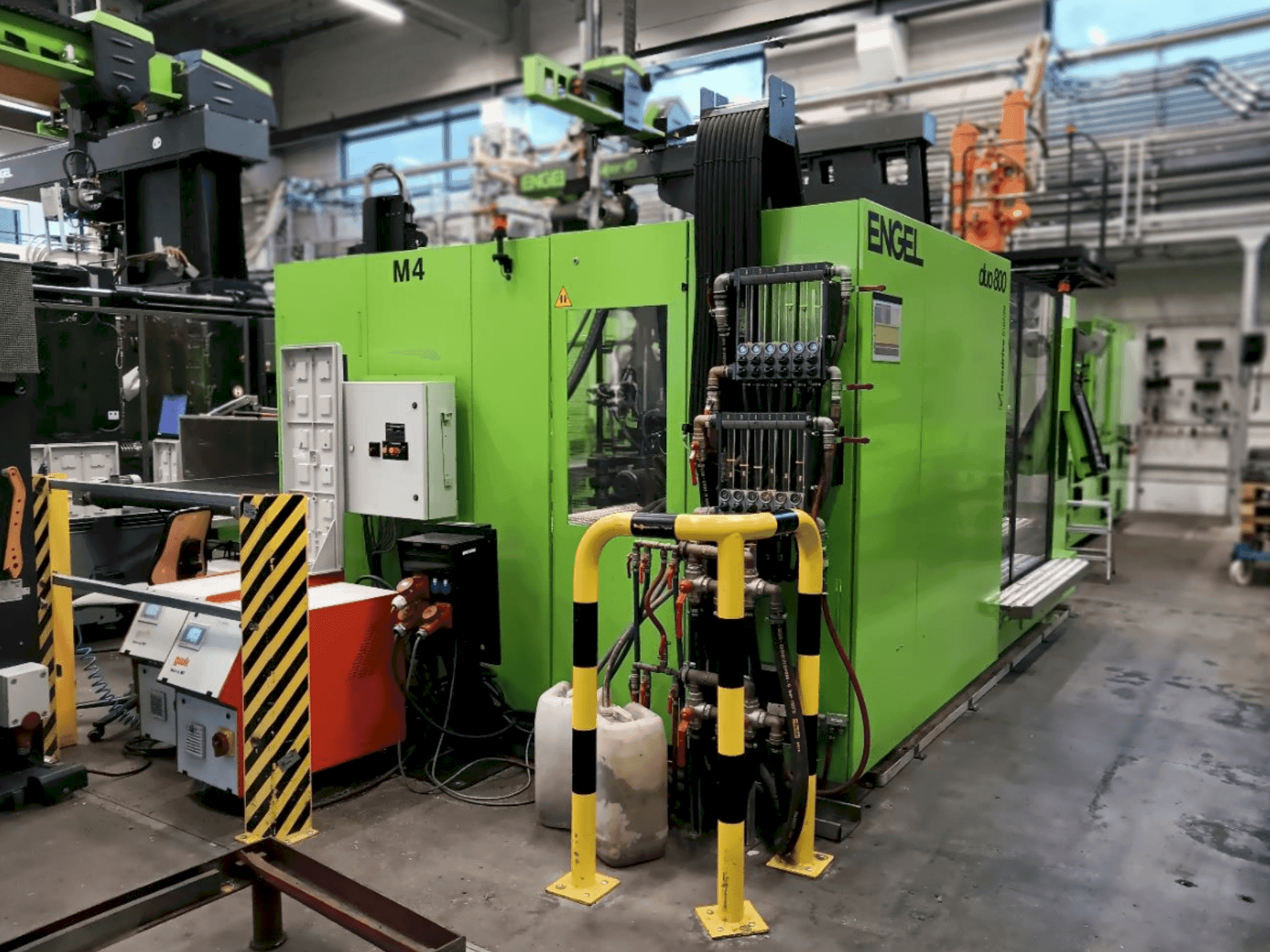 A Engel Duo 11050/800  gép bal oldali nézete