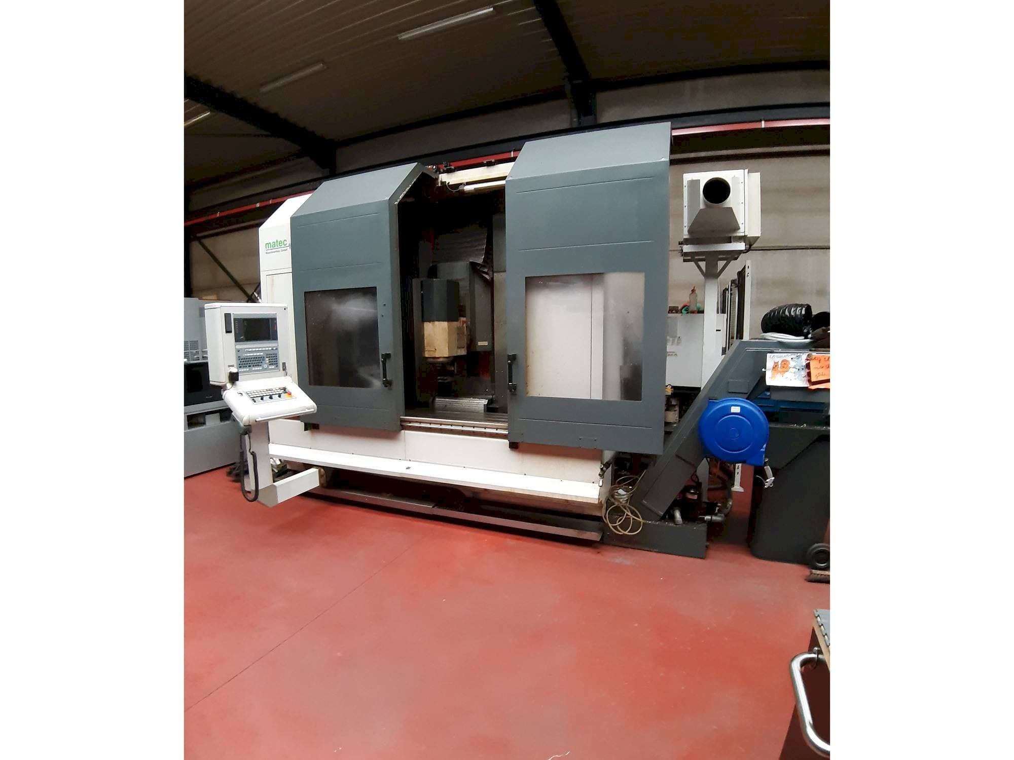 A Matec 30 HV gép elölnézete