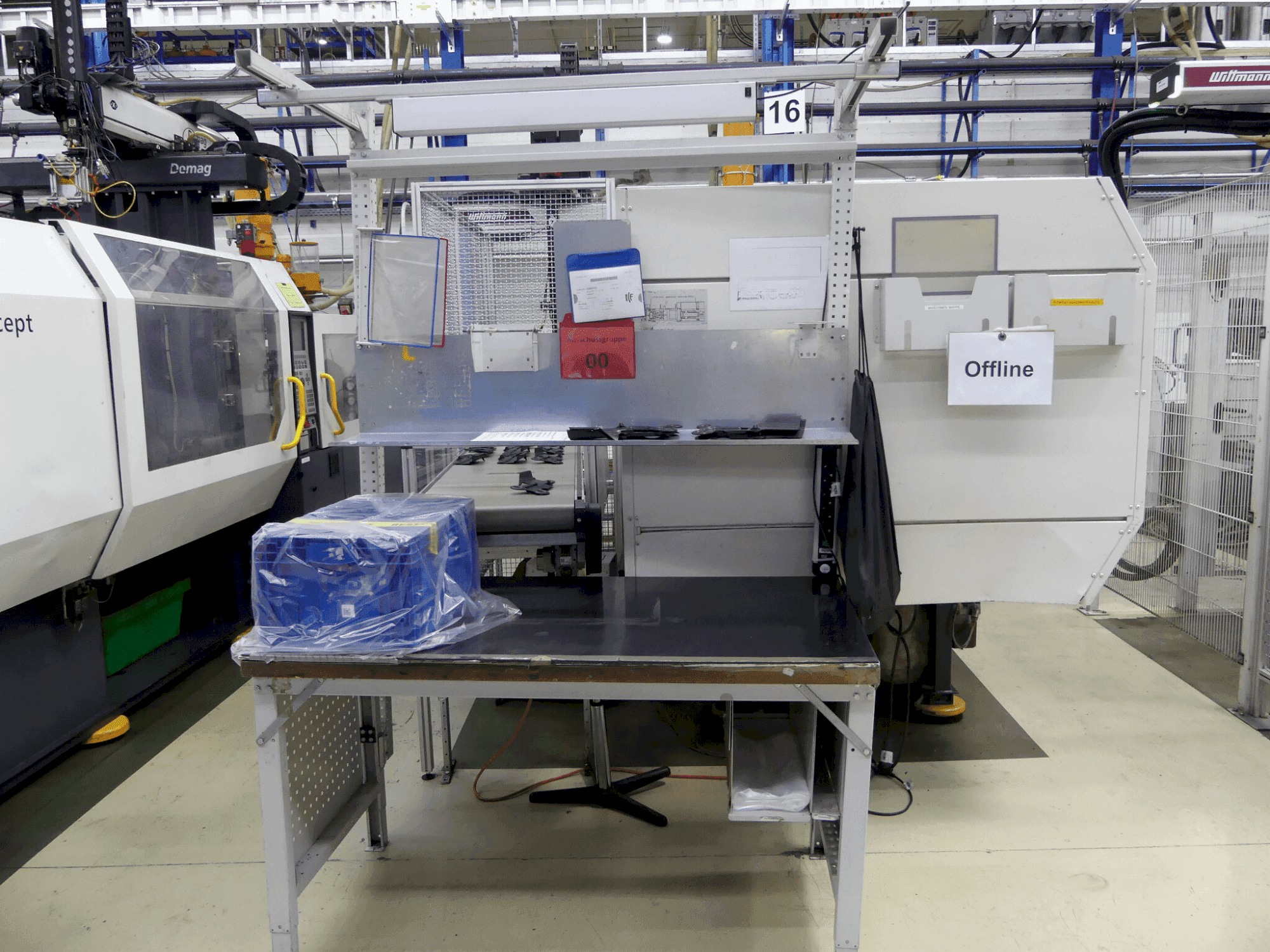 A DEMAG Ergo-Tech 250-1450 gép elölnézete