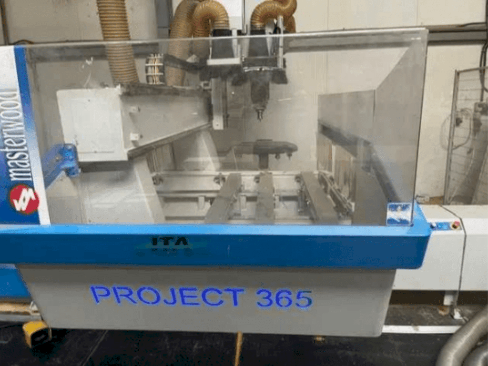 A MASTERWOOD Project 365 gép elölnézete